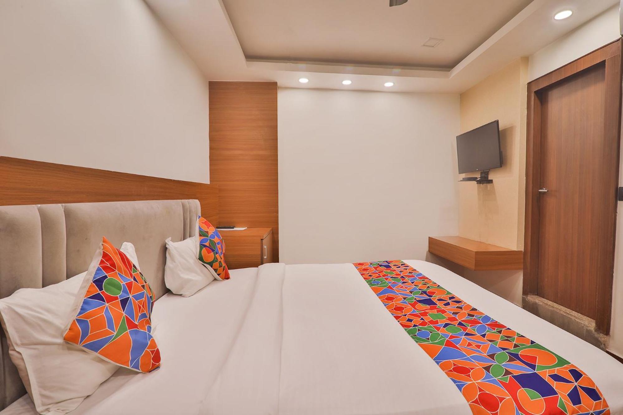 Fabhotel Shaurya Hotel
